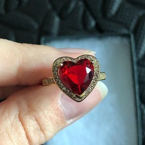 Vanessa Mooney - Cherry heart ring